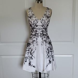 Karen Millen Black White Floral Print Dress